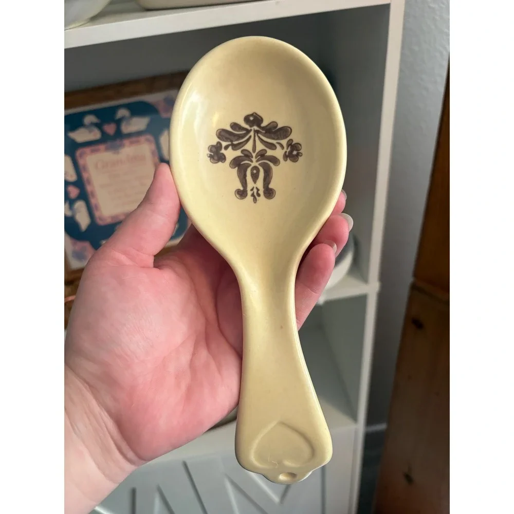 Vintage Pfaltzgraff Village Spoon Rest Cream Stoneware Brown Floral Heart